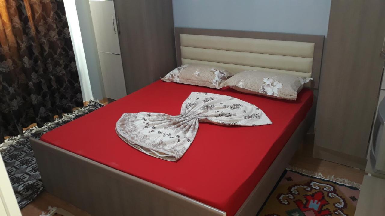 Odise'S Suite Korce Buitenkant foto